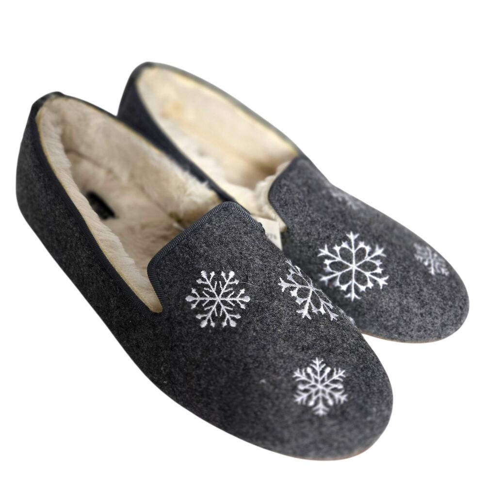 Talbots Fireside Flannel Slippers Grey Plush Faux Fur Embellished Snowflake 8